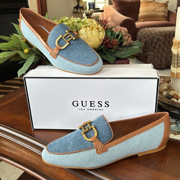 Brand New Guess Isaac Loafer Light Blue Denim Flats Neutral Tan Leather Trim - Picture 15 of 15